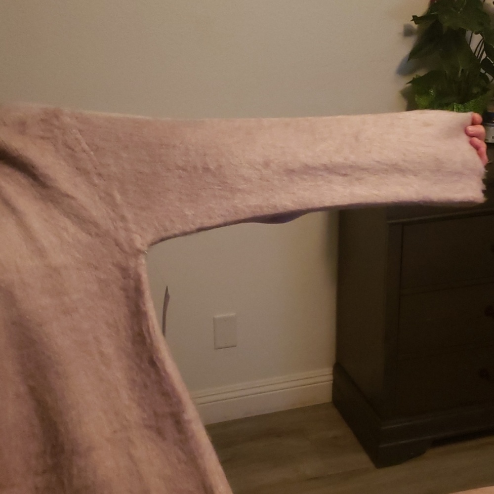 Cardigan - Picture 6 of 8